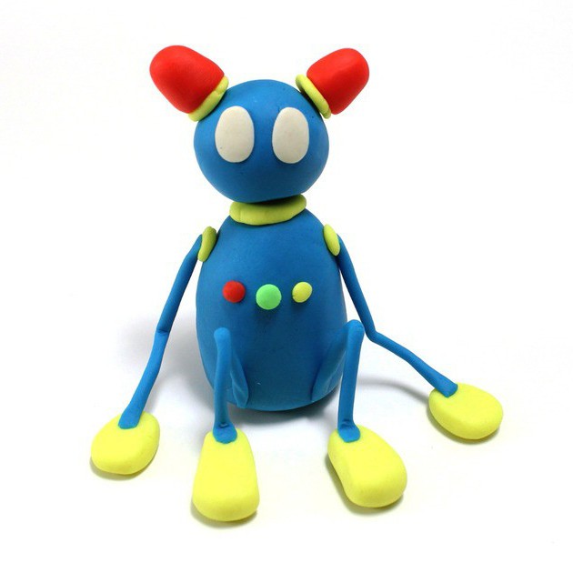 Robotul din plasticină: cum să faci o jucărie cu mâinile tale