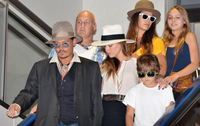 Johnny Depp: filmografie și biografie. O listă de filme cu Johnny Depp și cu rolul principal