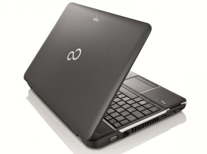 Laptop Fujitsu Lifebook A512: toate detaliile